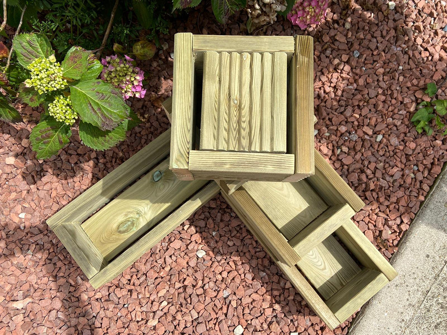 Seal Products Ltd 3 Tier Garden Patio Decking Corner Planter Treated Timbe Flowers not Included