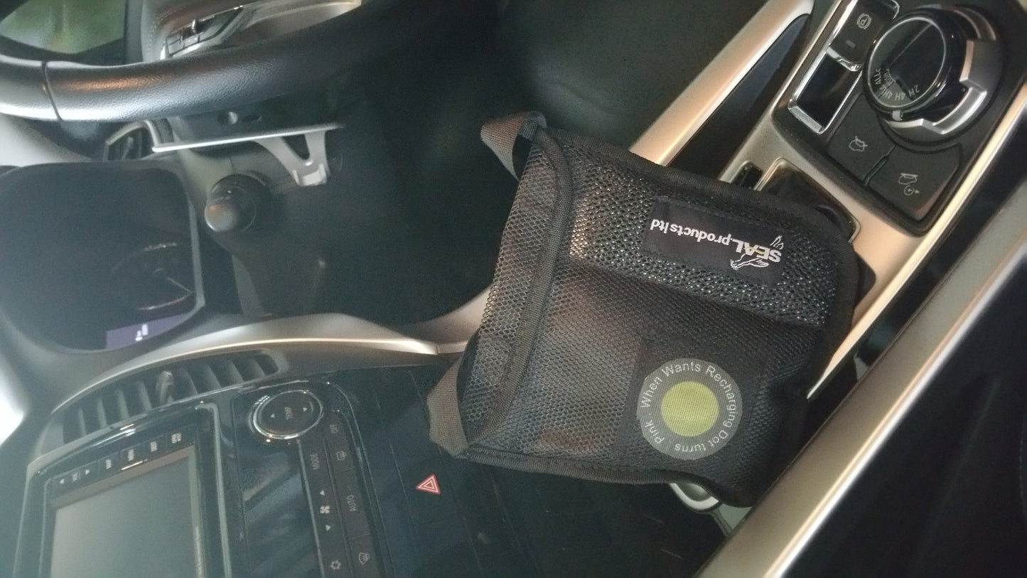 CAR DEHUMIDIFIER  +  AIR PURIFIER /Black Streak