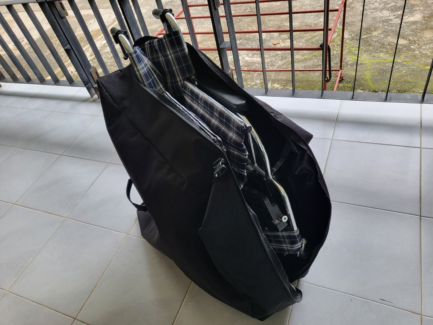 Wheelchair travel storage bag ,fits most wheel chairs including some electric on