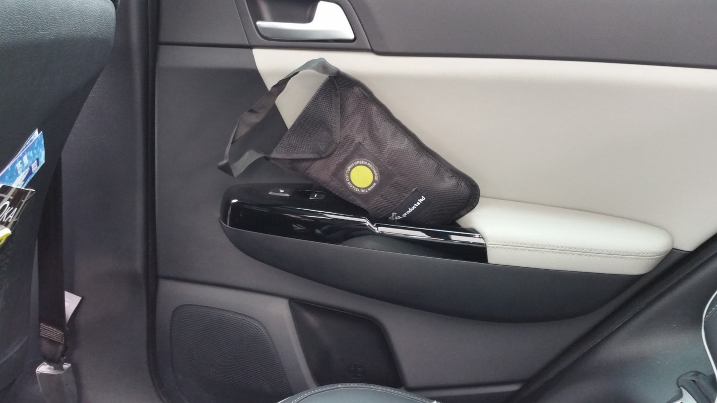 Large  CAR/HOME DEHUMIDIFIER BAG MOISTURE ABSORBER/RECHARGEABLE -With anti slip